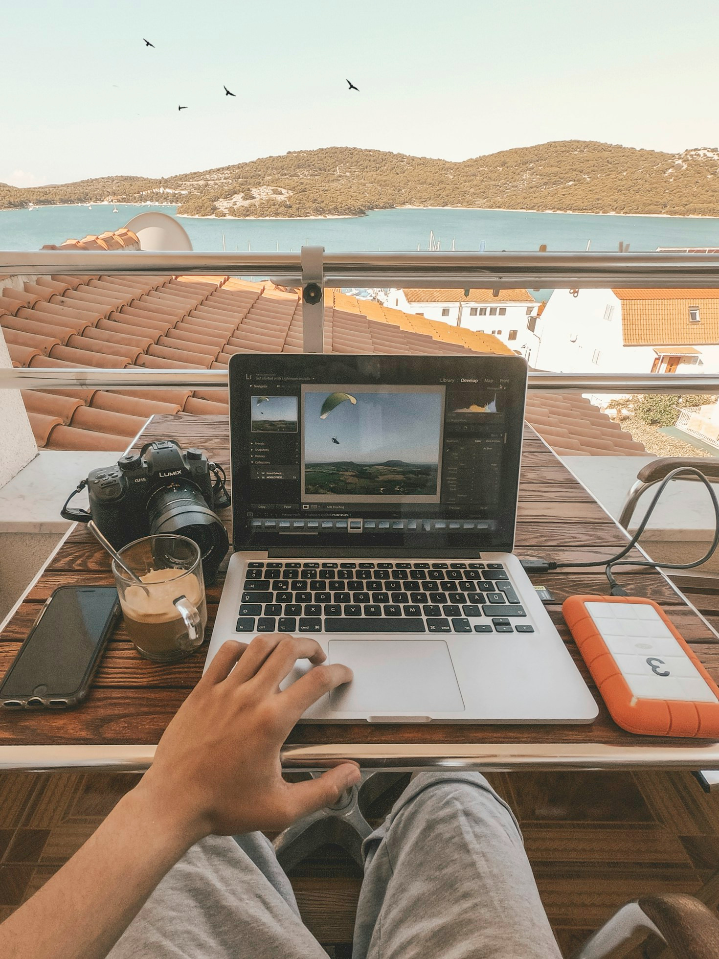 Come Gestire un Team Creativo Lavorando dal Treno